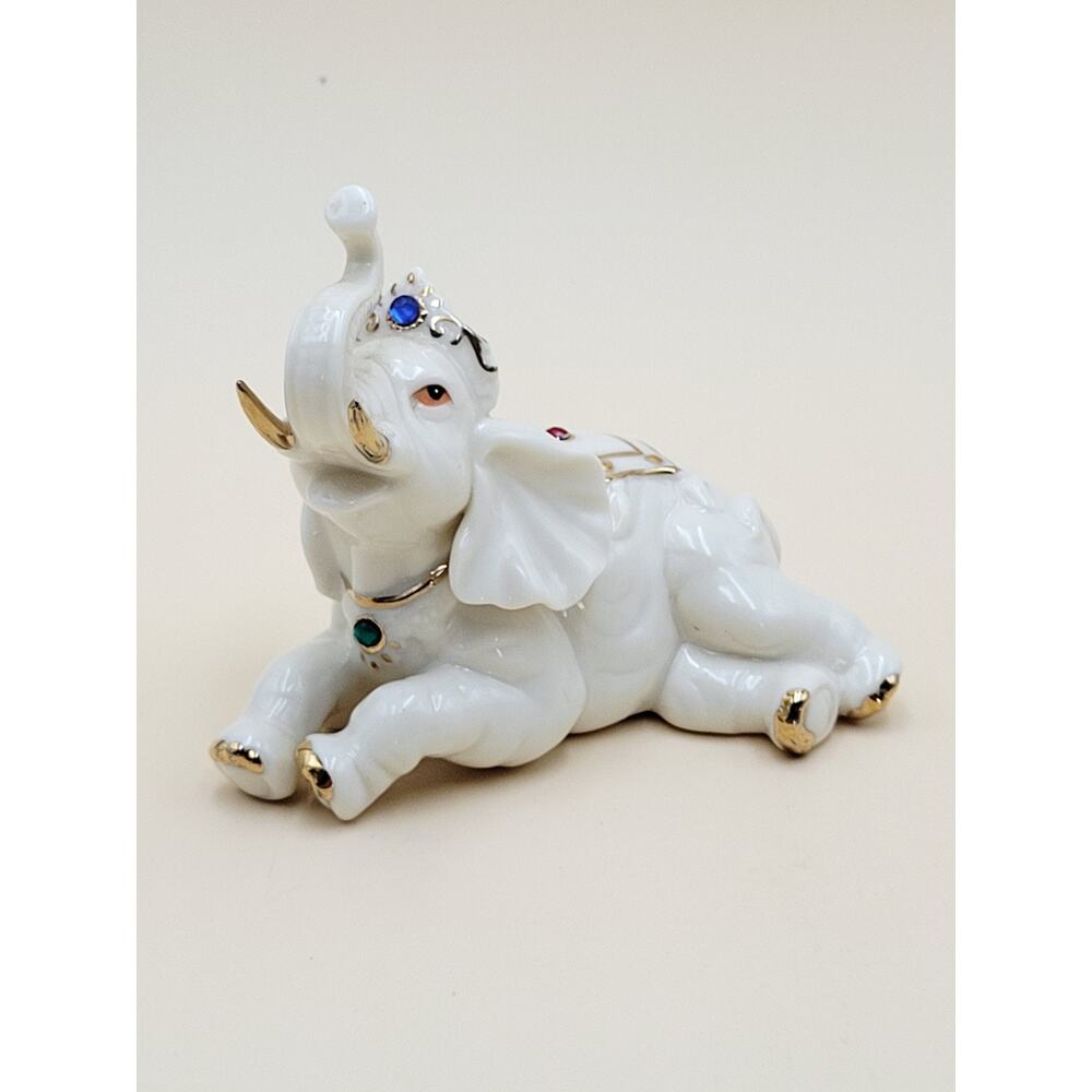 Vtg 1998 YH Porcelain Jeweled Elephant Figurine White With Gold Trim Rare